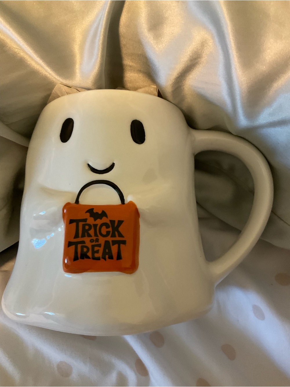 Cracker Barrel Halloween White Ghost Mug with Orange Trick-or-Treat Tag New